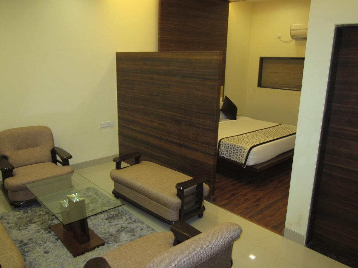 Vijaya Tej Clarks Inn Patna  Eksteriør billede